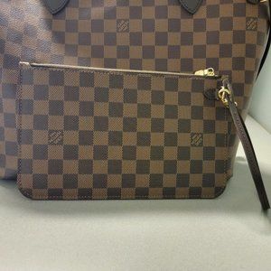Louis vuitton neverfull and Pochette